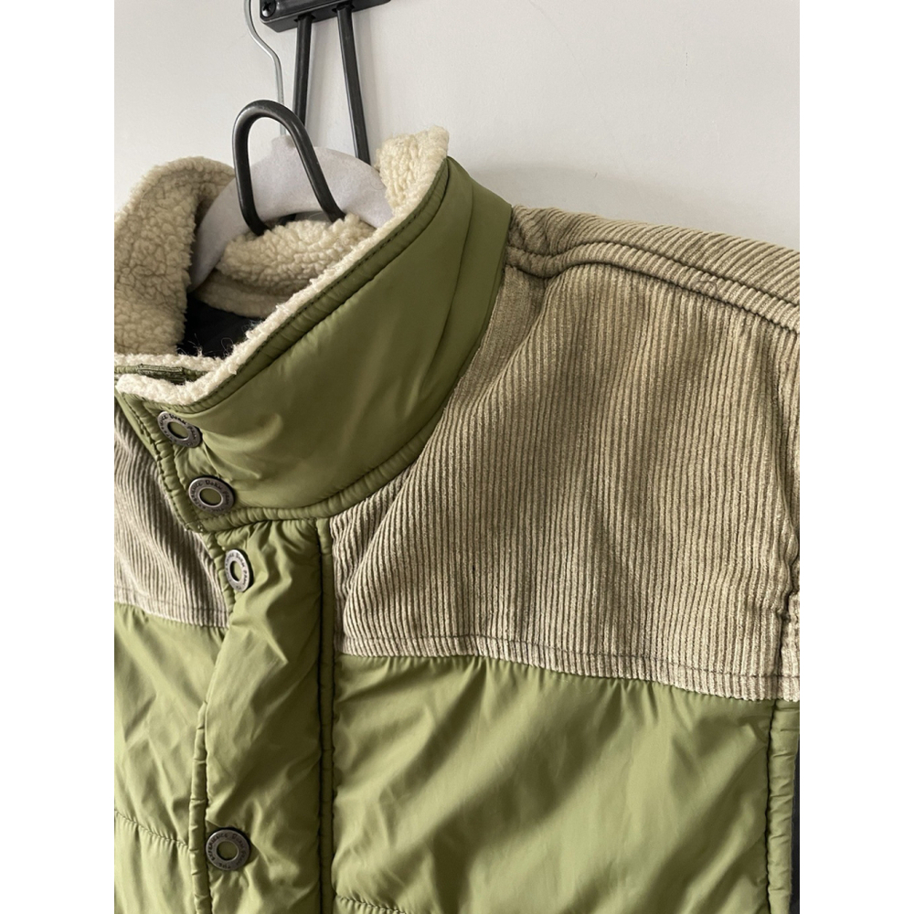 PRANA, Men’s Olive Green And Tan Sleeveless Puffer Best, Size Medium EUC - Picture 2 of 7